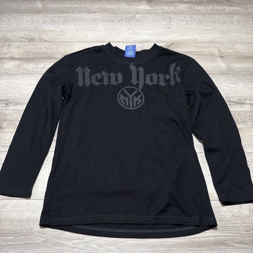 NWOT NBA Blue Label UNK New York Knicks Long Sleeve Graphic Thermal Youth XL